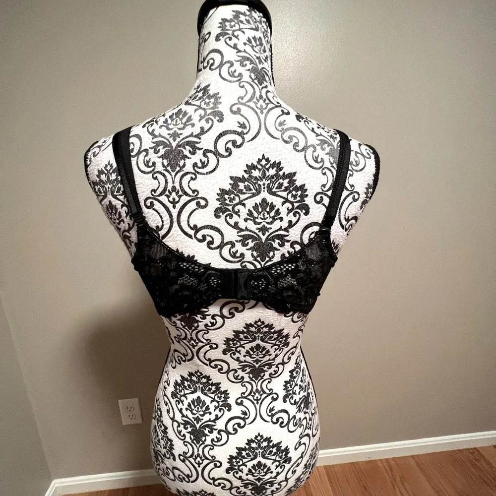 NWOT Victoria’s Secret Dreams Angels Push-Up bra 38C._4